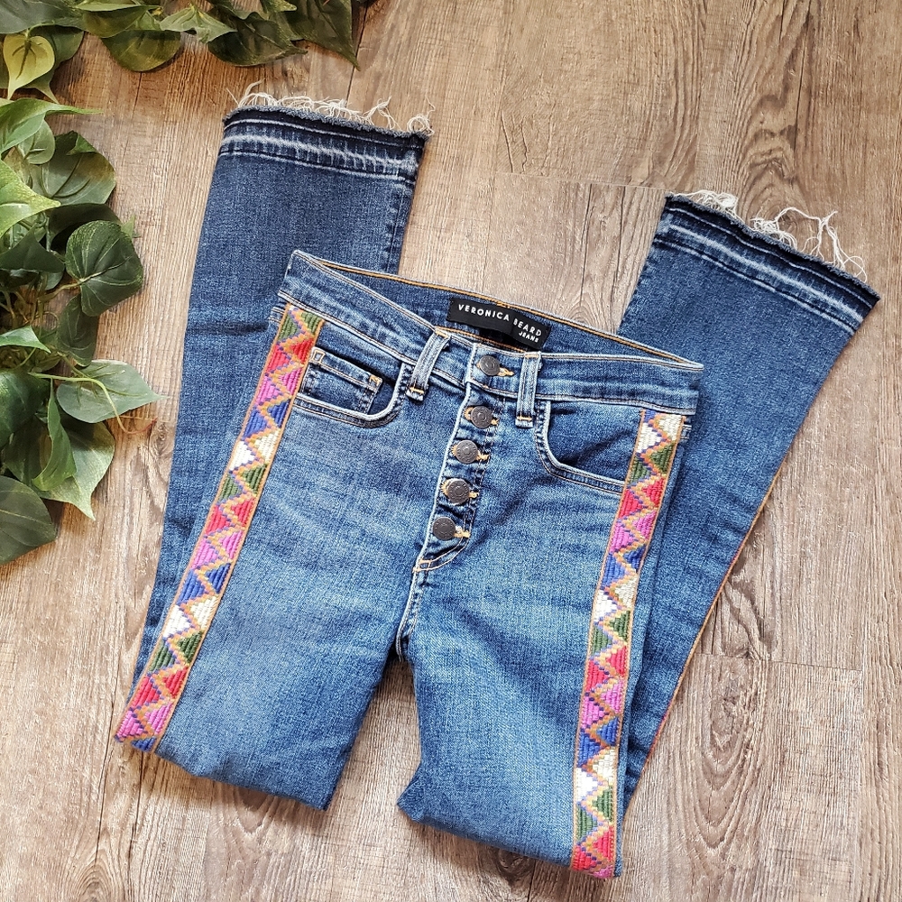 Veronica Beard Jeans Carolyn Flare Denim Embroidered Released Hem Boho Blue